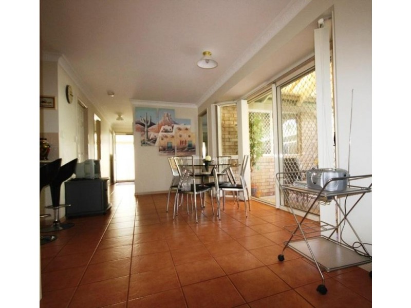 Unit 201 ‘Regents Landing No 3′ 19 Arwen Street, Maroochydore QLD 4558