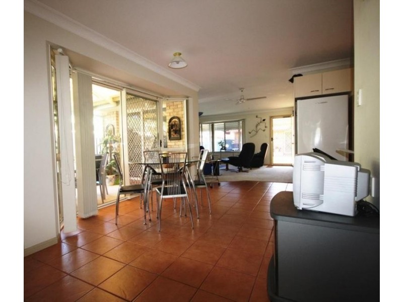 Unit 201 ‘Regents Landing No 3′ 19 Arwen Street, Maroochydore QLD 4558