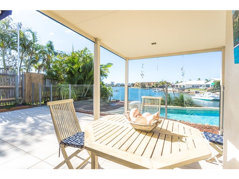 50 Amarina Avenue, Mooloolaba QLD 4557