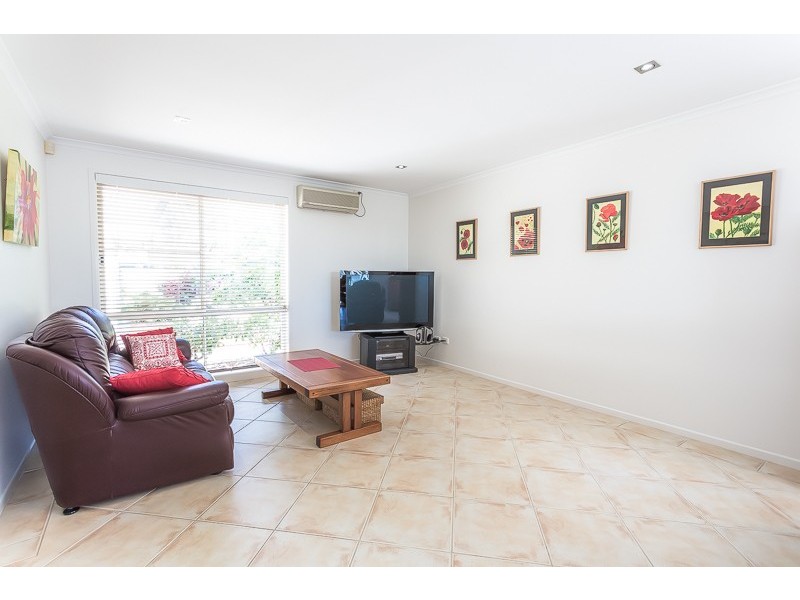 50 Amarina Avenue, Mooloolaba QLD 4557