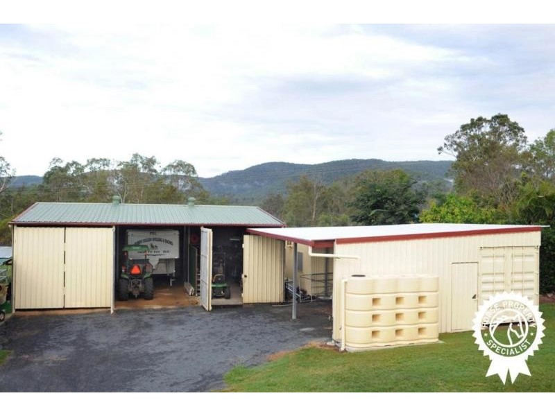 936 Neurum Road, Woodford QLD 4514