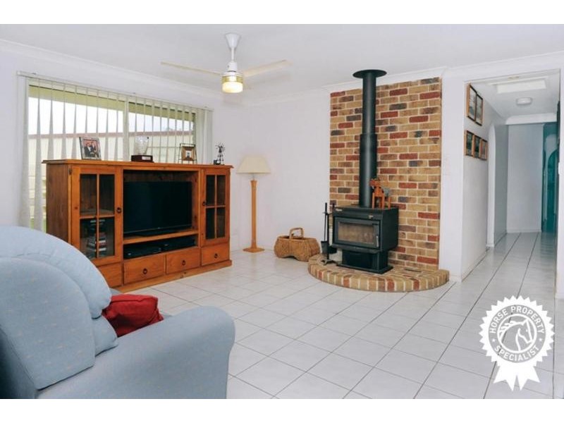 936 Neurum Road, Woodford QLD 4514