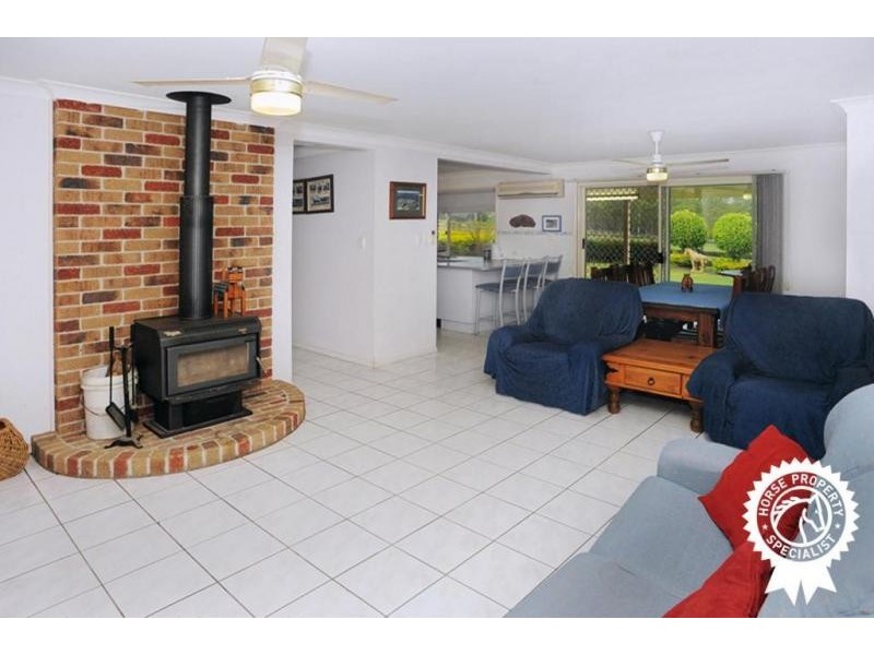 936 Neurum Road, Woodford QLD 4514
