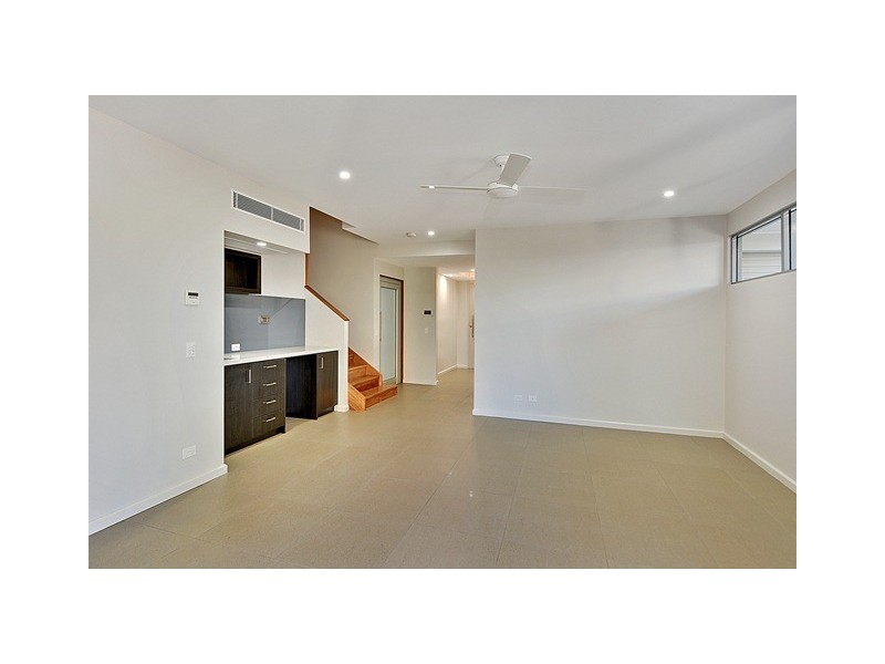 26 Alexandra Parade, Cotton Tree QLD 4558