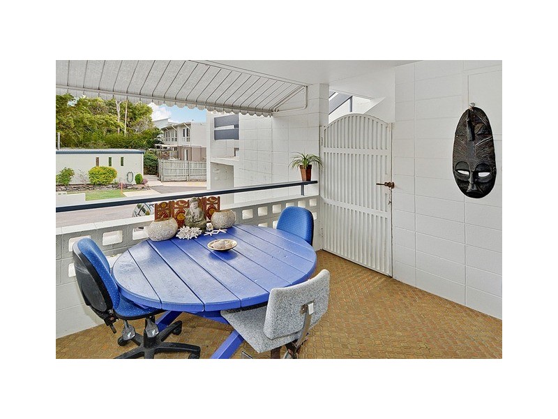 Unit 7 ‘Karaminka’ 11-13 Juan Street, Alexandra Headland QLD 4572