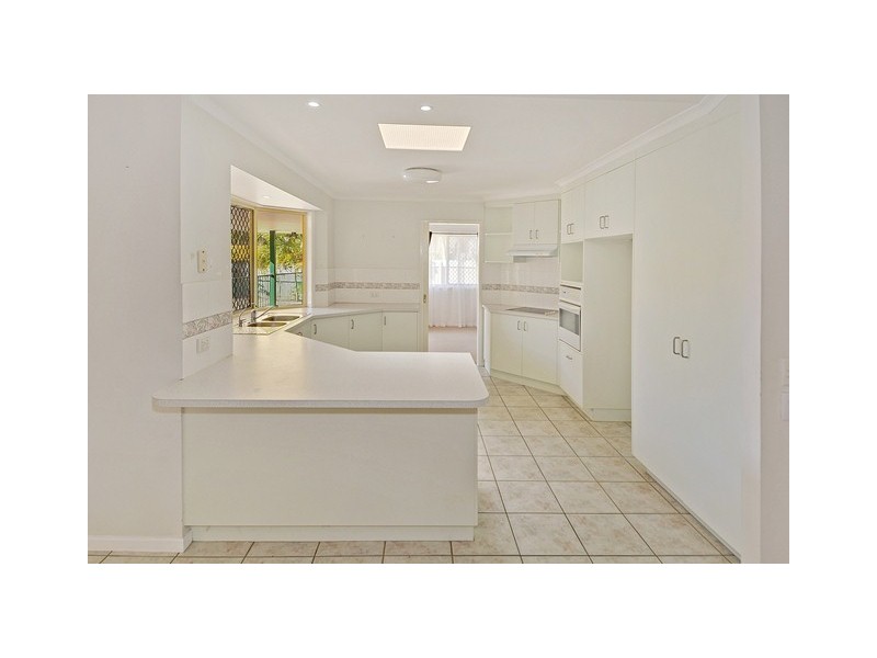 5 Teasel Court, Mountain Creek QLD 4557
