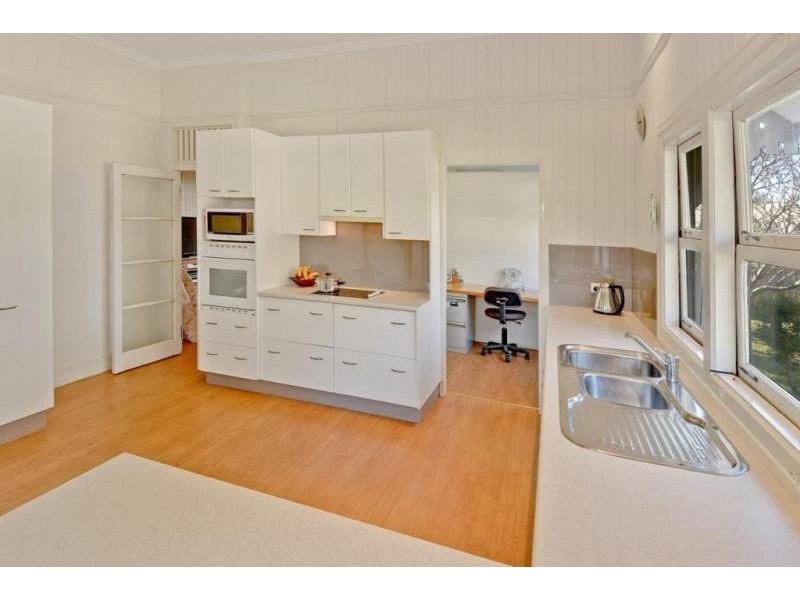57 Coonowrin Road, Glass House Mountains QLD 4518