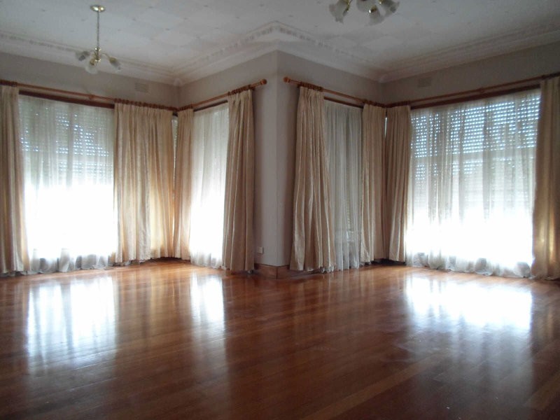 101 Warwick Road, Sunshine North VIC 3020