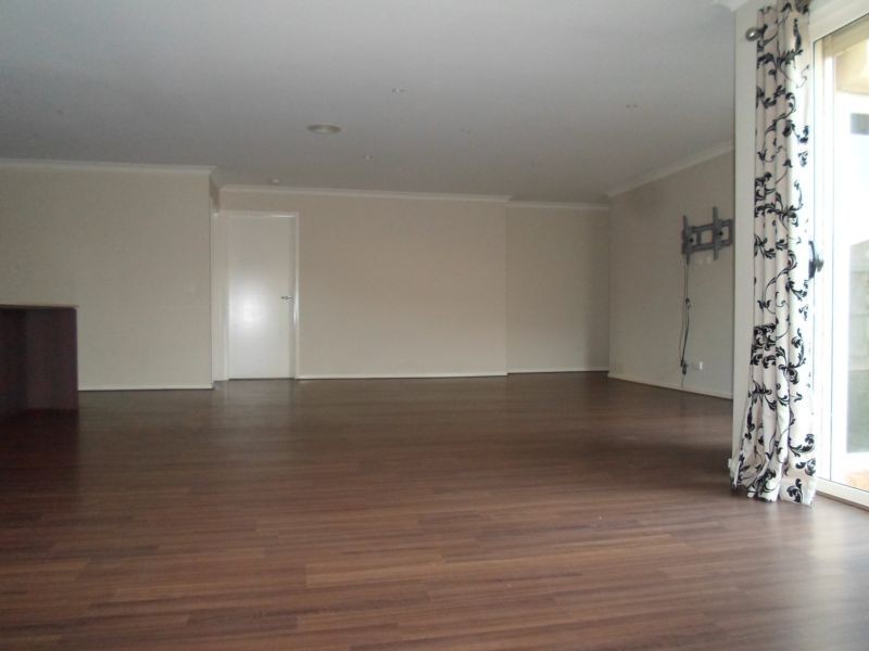 160 Clarkes Road, Brookfield VIC 3338