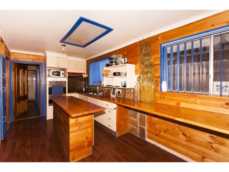 114 Kings Road, St Albans VIC 3021