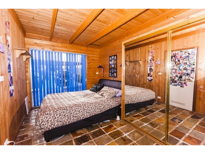 114 Kings Road, St Albans VIC 3021