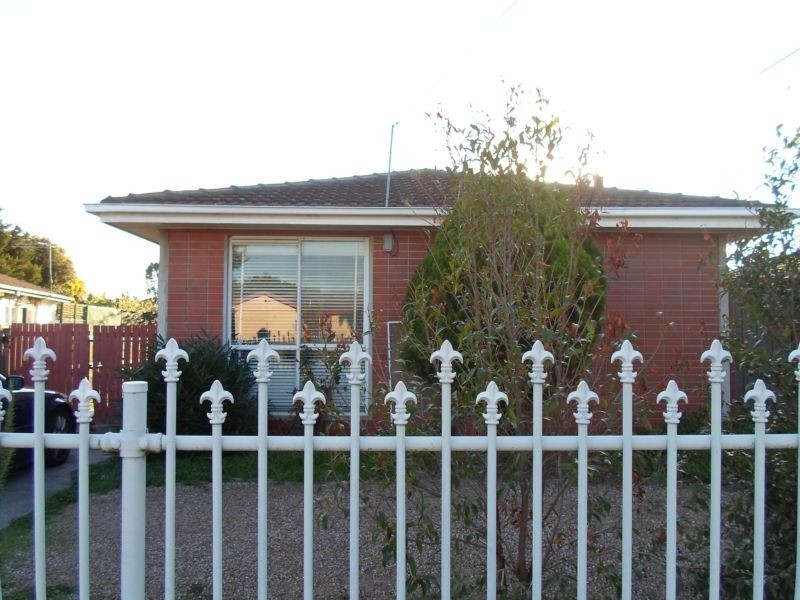 37 Oakwood Road, Albanvale VIC 3021