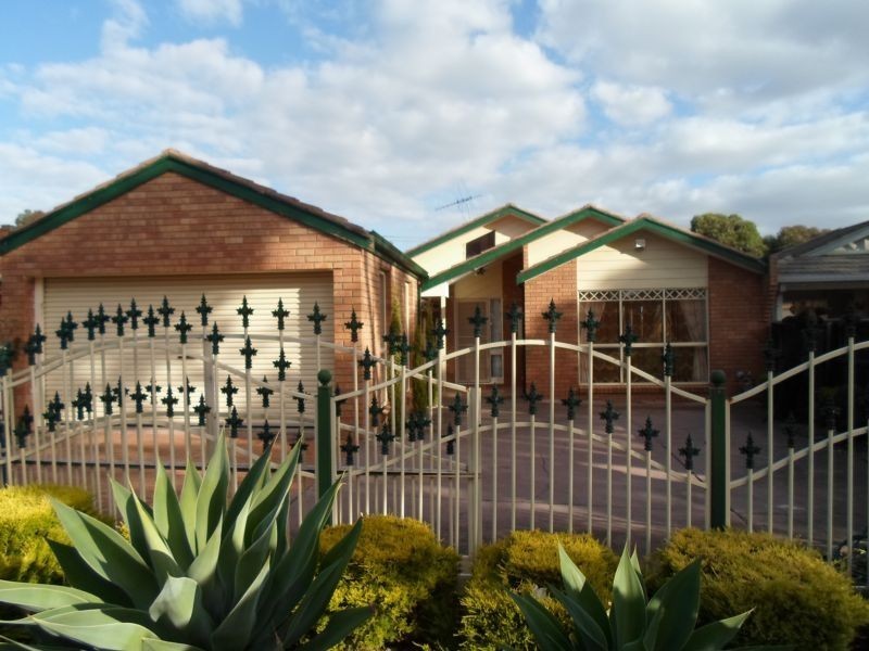 21 Thistle Court, Delahey VIC 3037