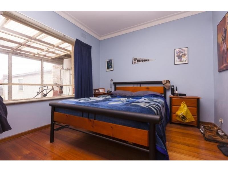 32 Beaver Street, St Albans VIC 3021