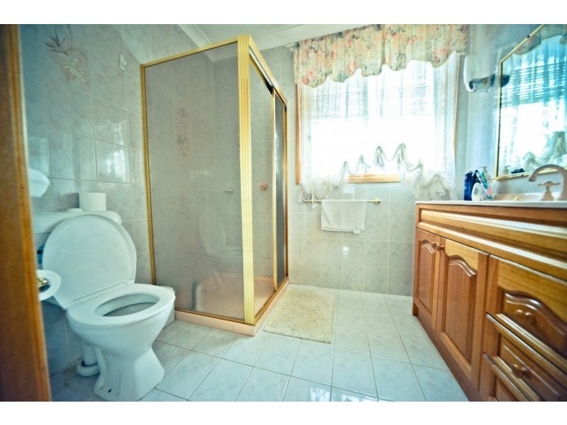 43 Springbank Way, Brookfield VIC 3338