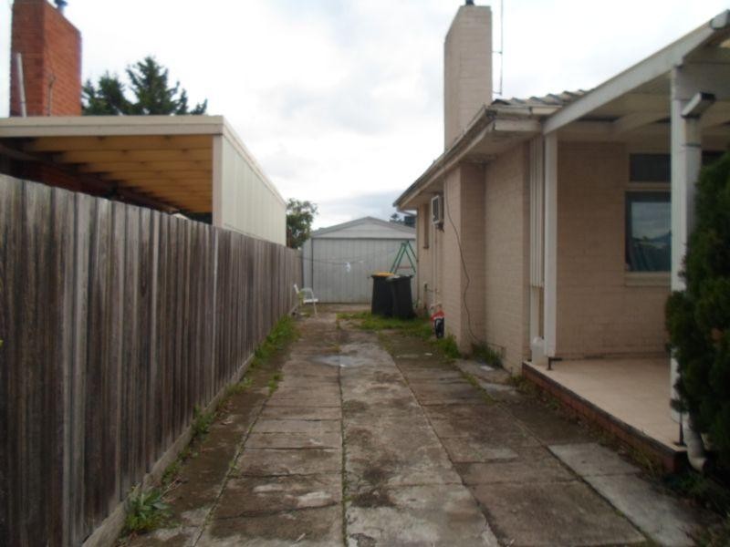 21 Grace Street, St Albans VIC 3021