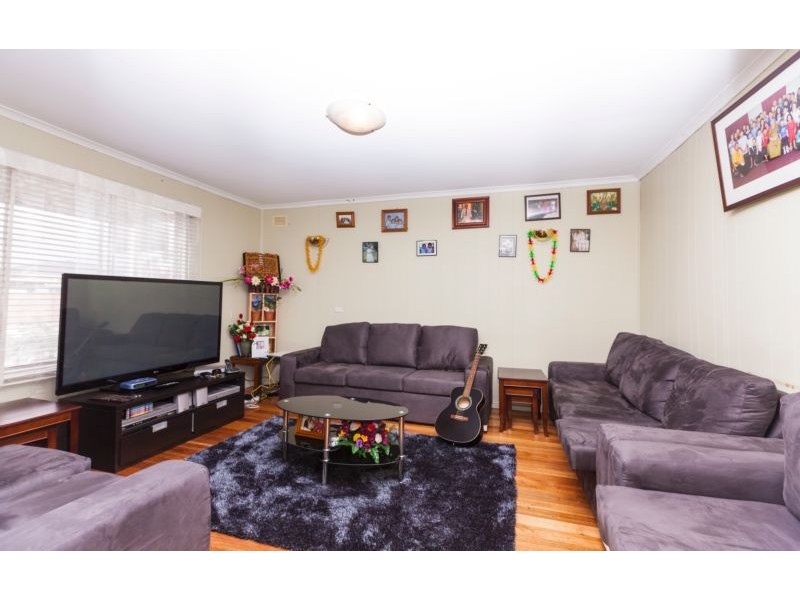 26 Woods Street, St Albans VIC 3021