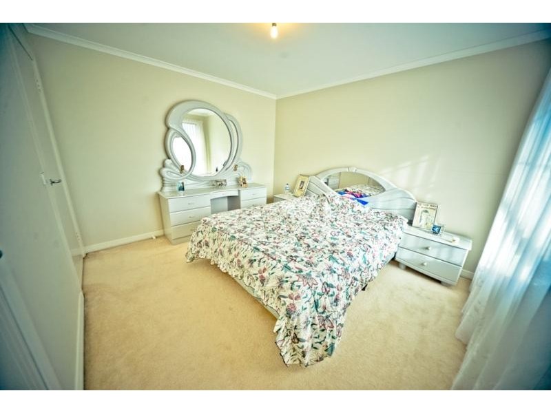 35 Domain Way, Taylors Hill VIC 3037