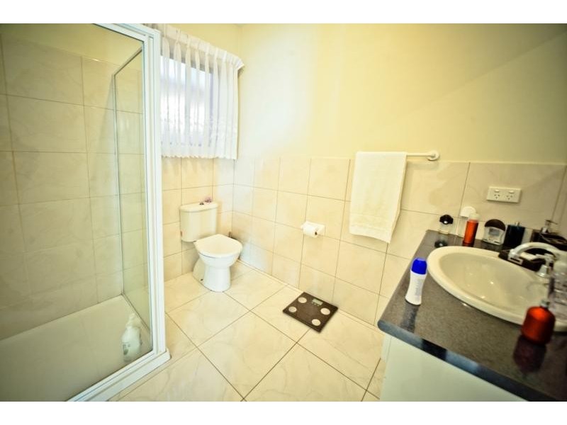 35 Domain Way, Taylors Hill VIC 3037