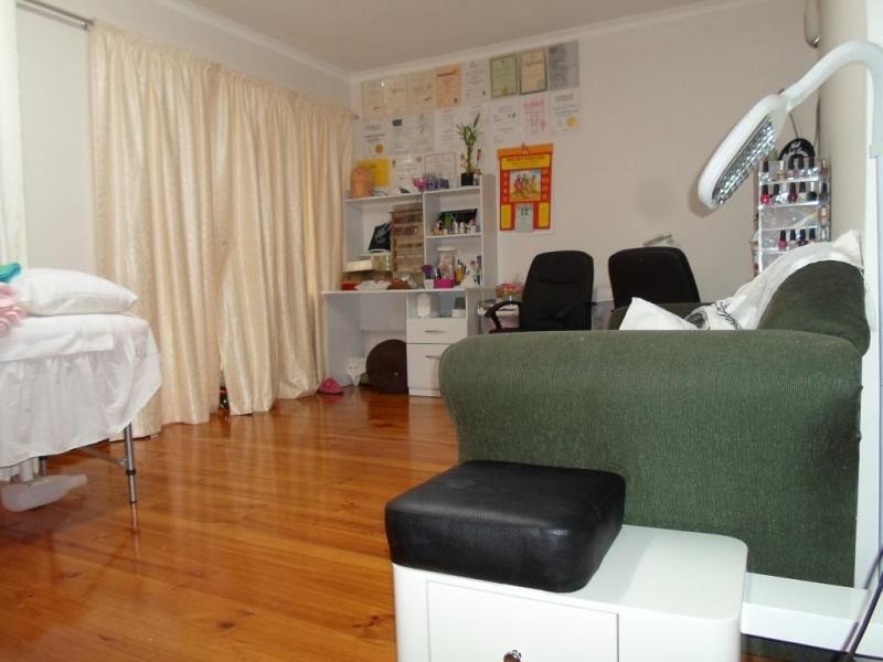 15 Winnington Street, Deer Park VIC 3023