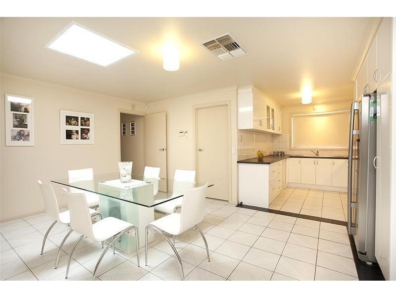 19 Winnington Street, Deer Park VIC 3023