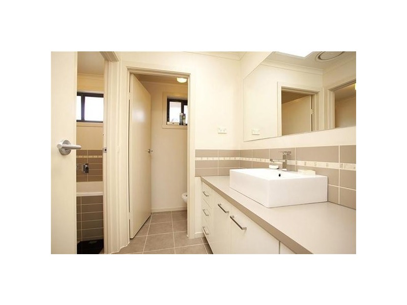 19 Winnington Street, Deer Park VIC 3023