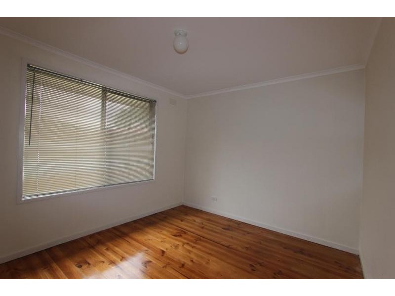 3 Peterborough Crs, Deer Park VIC 3023