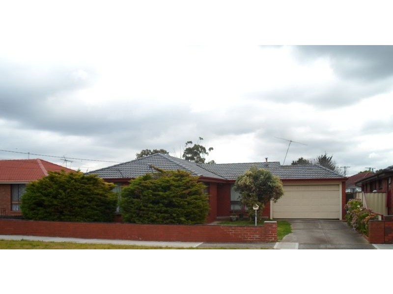 15 Winnington Street, Deer Park VIC 3023