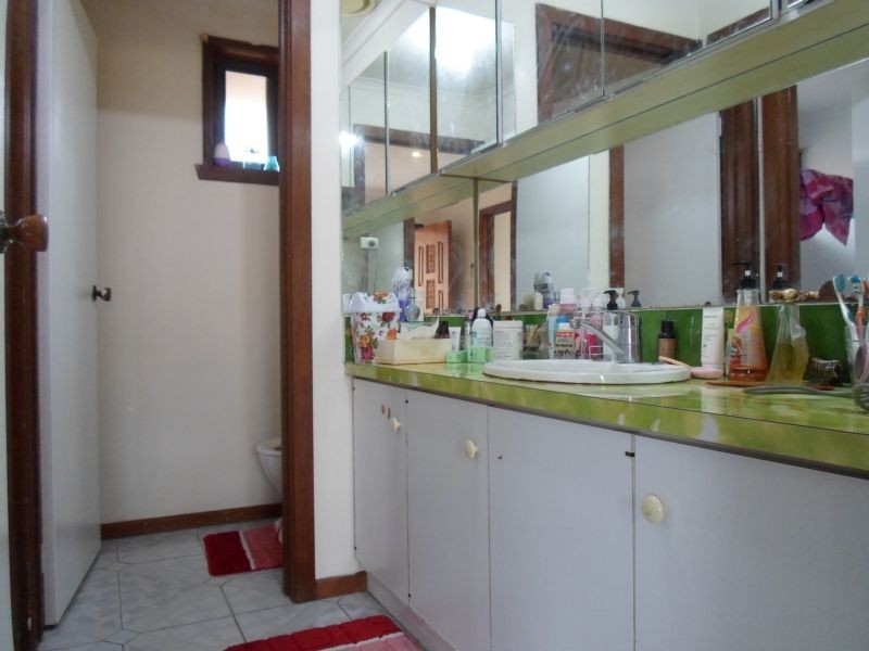 15 Winnington Street, Deer Park VIC 3023