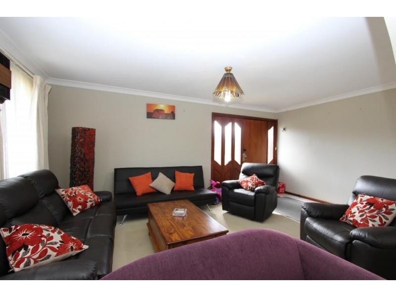 100 Gillespie Road, Kings Park VIC 3021