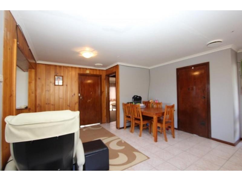 100 Gillespie Road, Kings Park VIC 3021