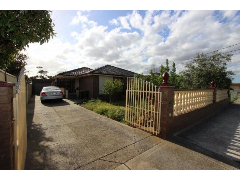 27 Opie Road, Deer Park VIC 3023
