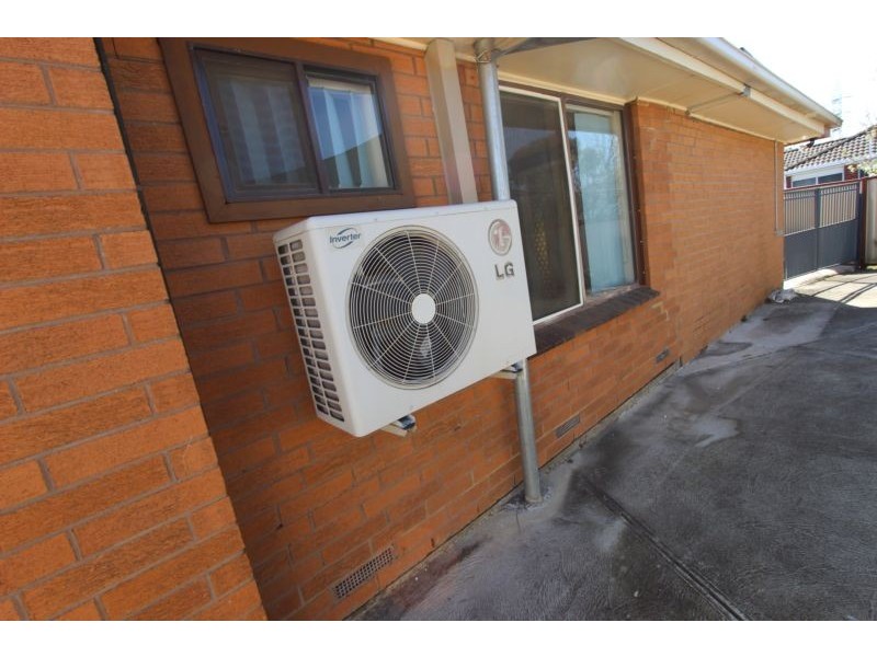 19 Roussac Court, Sunshine North VIC 3020