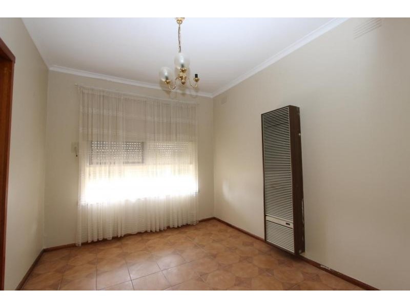 40 Thorndon Drive, St Albans VIC 3021