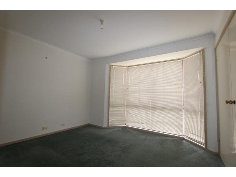 39 Magnolia Street, St Albans VIC 3021