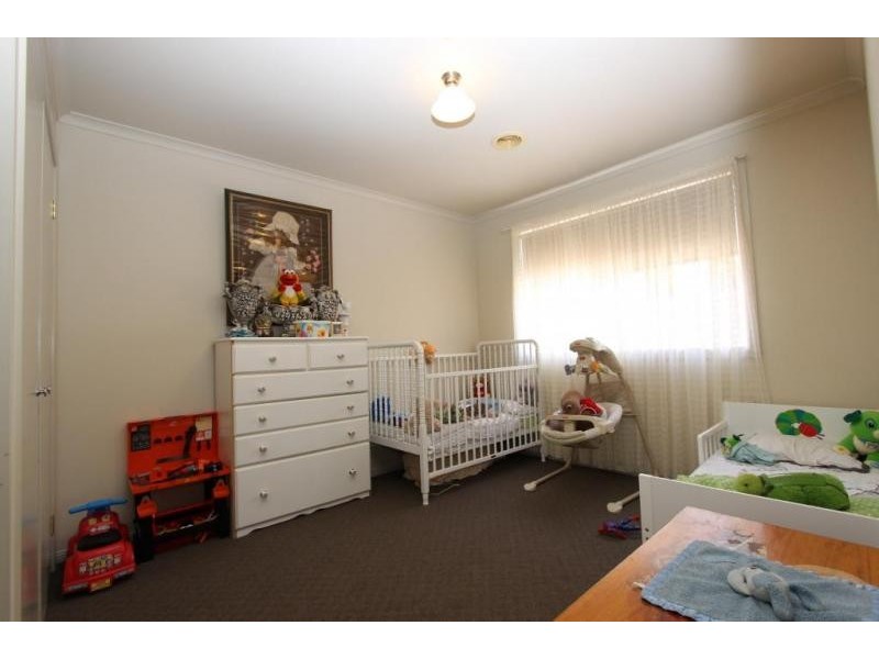 37 Domain Way, Taylors Hill VIC 3037