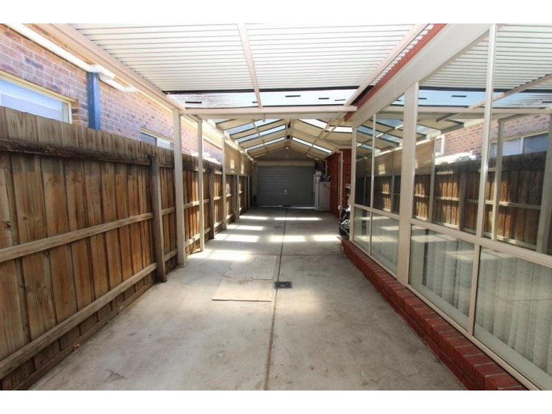 37 Domain Way, Taylors Hill VIC 3037