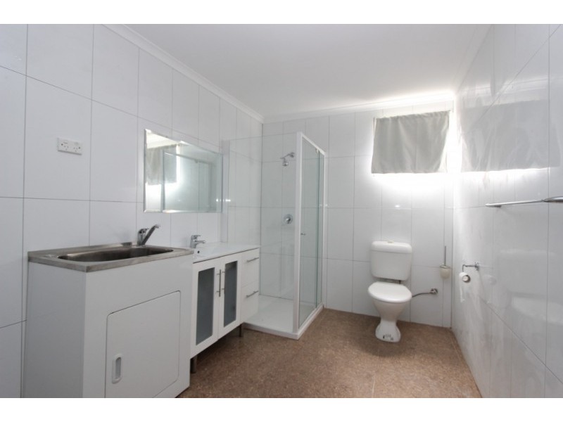 4 Woods Street, St Albans VIC 3021