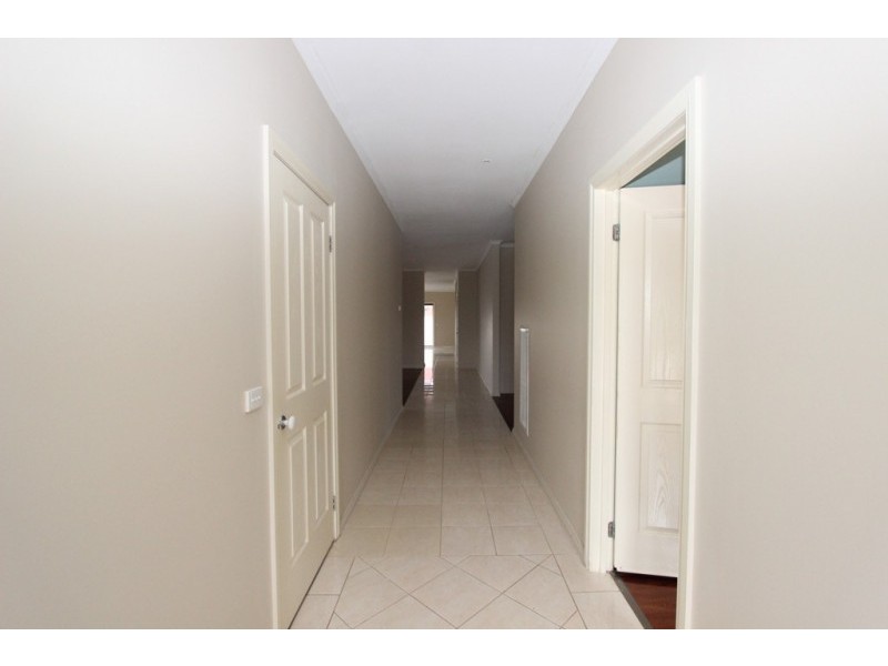 12 Lyme Park Circuit, Caroline Springs VIC 3023