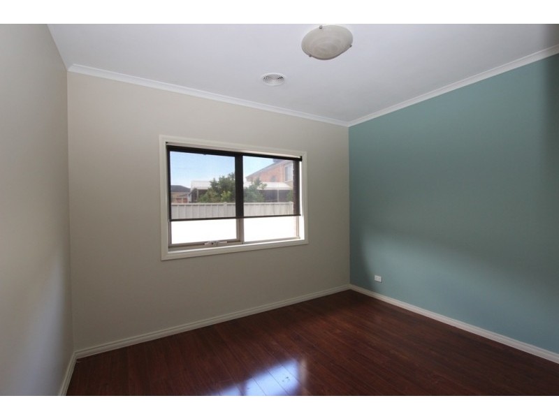 12 Lyme Park Circuit, Caroline Springs VIC 3023