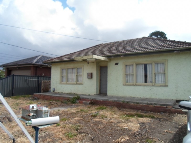 57 Lester Avenue, St Albans VIC 3021