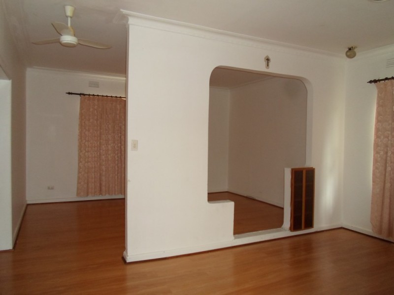 57 Lester Avenue, St Albans VIC 3021