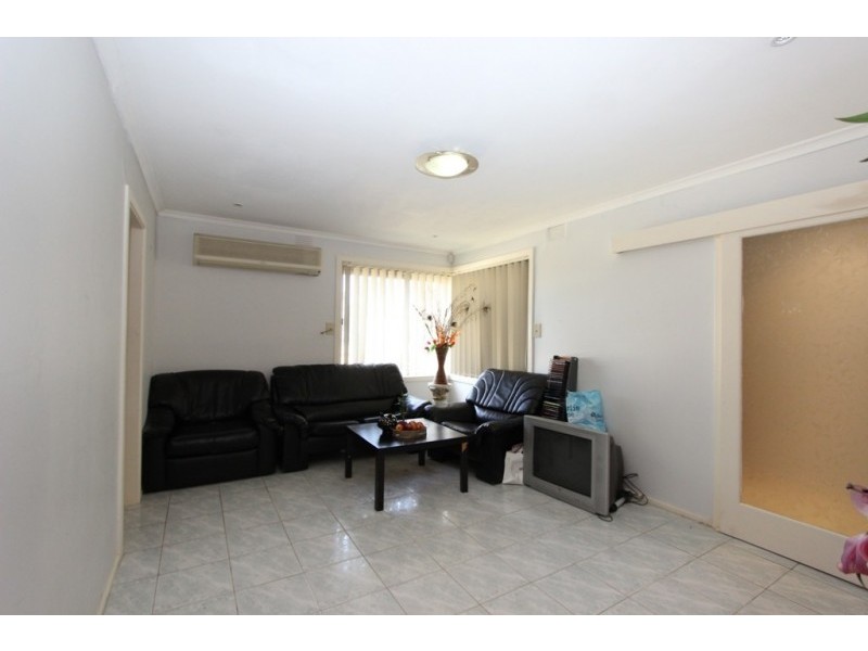 2 Billingham Street, Deer Park VIC 3023