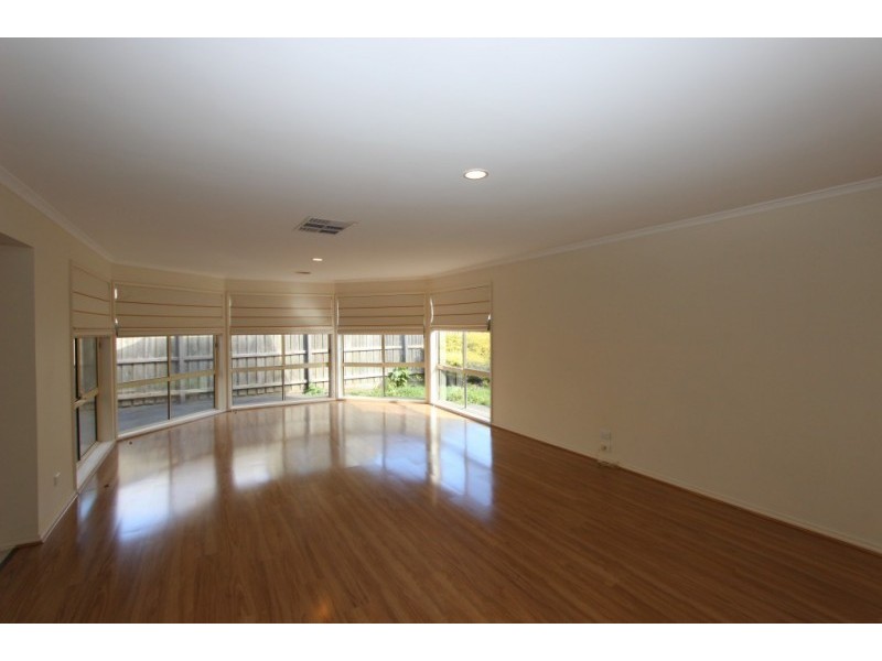 4 Dakota Place, Point Cook VIC 3030