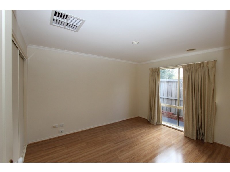 4 Dakota Place, Point Cook VIC 3030