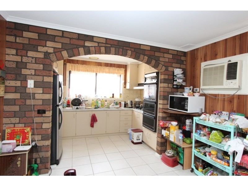 27 Opie Road, Deer Park VIC 3023