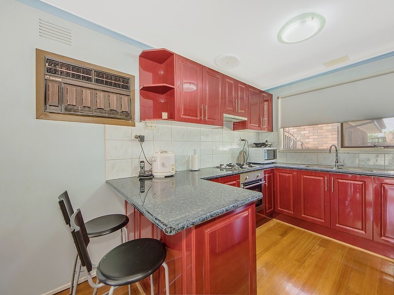 60 Braeswood Road, Kings Park VIC 3021