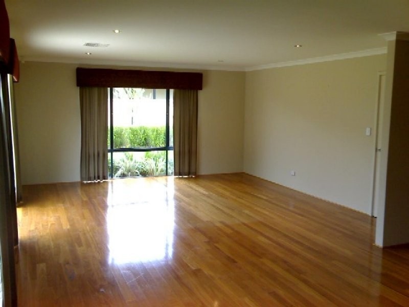 9 Chicago Street, Southern River WA 6110