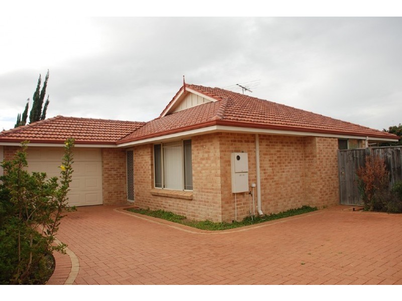36B Pennlake Drive, Spearwood WA 6163