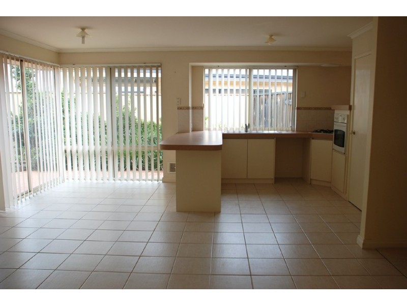 36B Pennlake Drive, Spearwood WA 6163